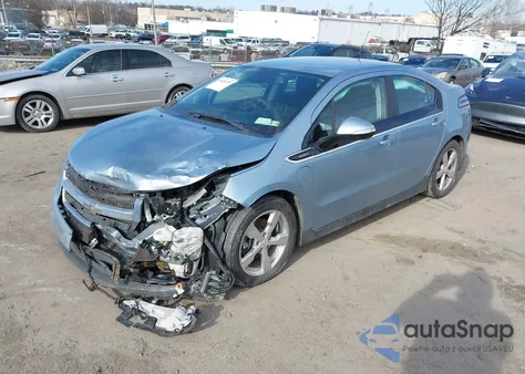 2014 Chevrolet Volt из США, поврежденный, VIN 1G1RD6E44EU151765